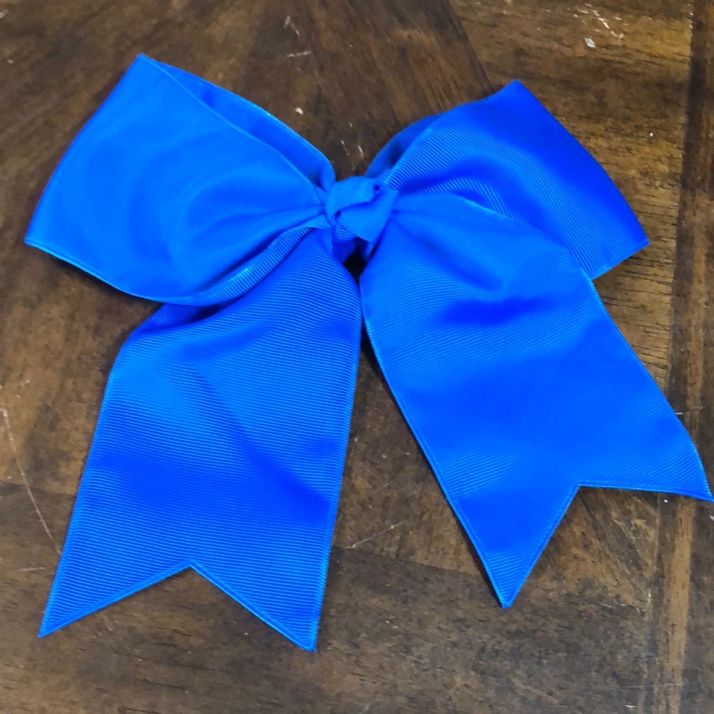 Hair Bow in good used condition